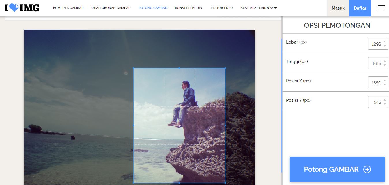rop Foto Menggunakan Alat Pemotong Foto Online